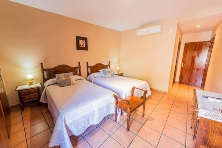 Apartamentos & Casa Rural Boada Con Jardin Interior Y Barbacoa Villamiel Exterior photo