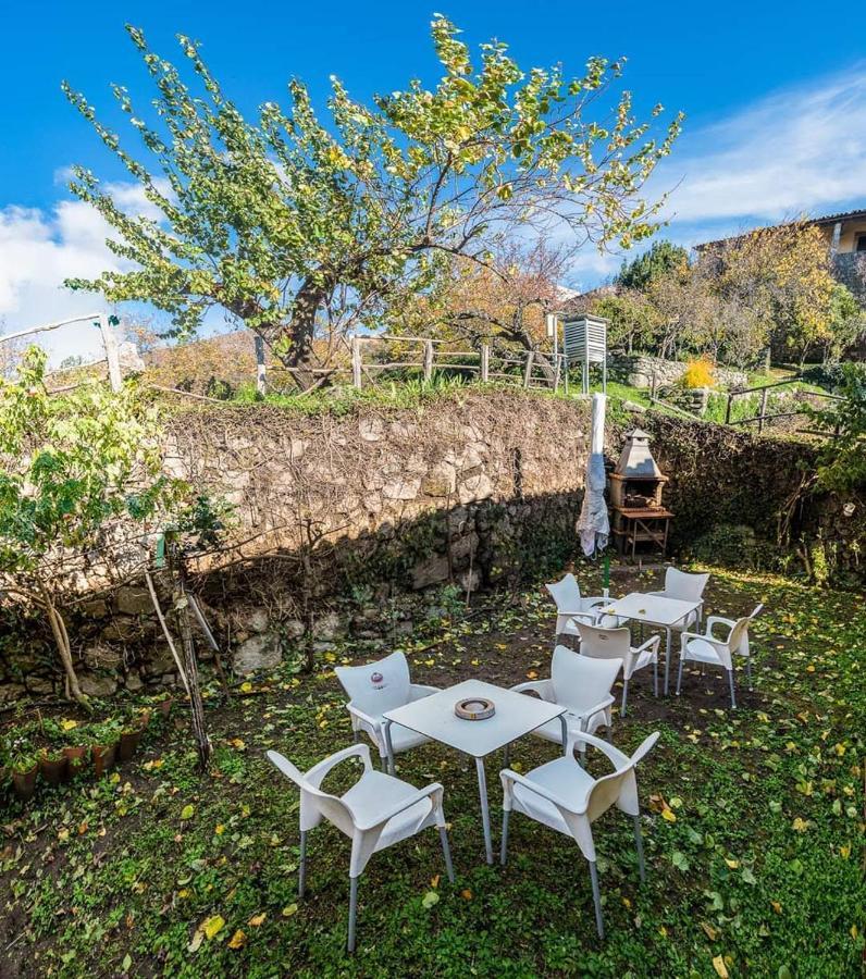 Apartamentos & Casa Rural Boada Con Jardin Interior Y Barbacoa Villamiel Exterior photo