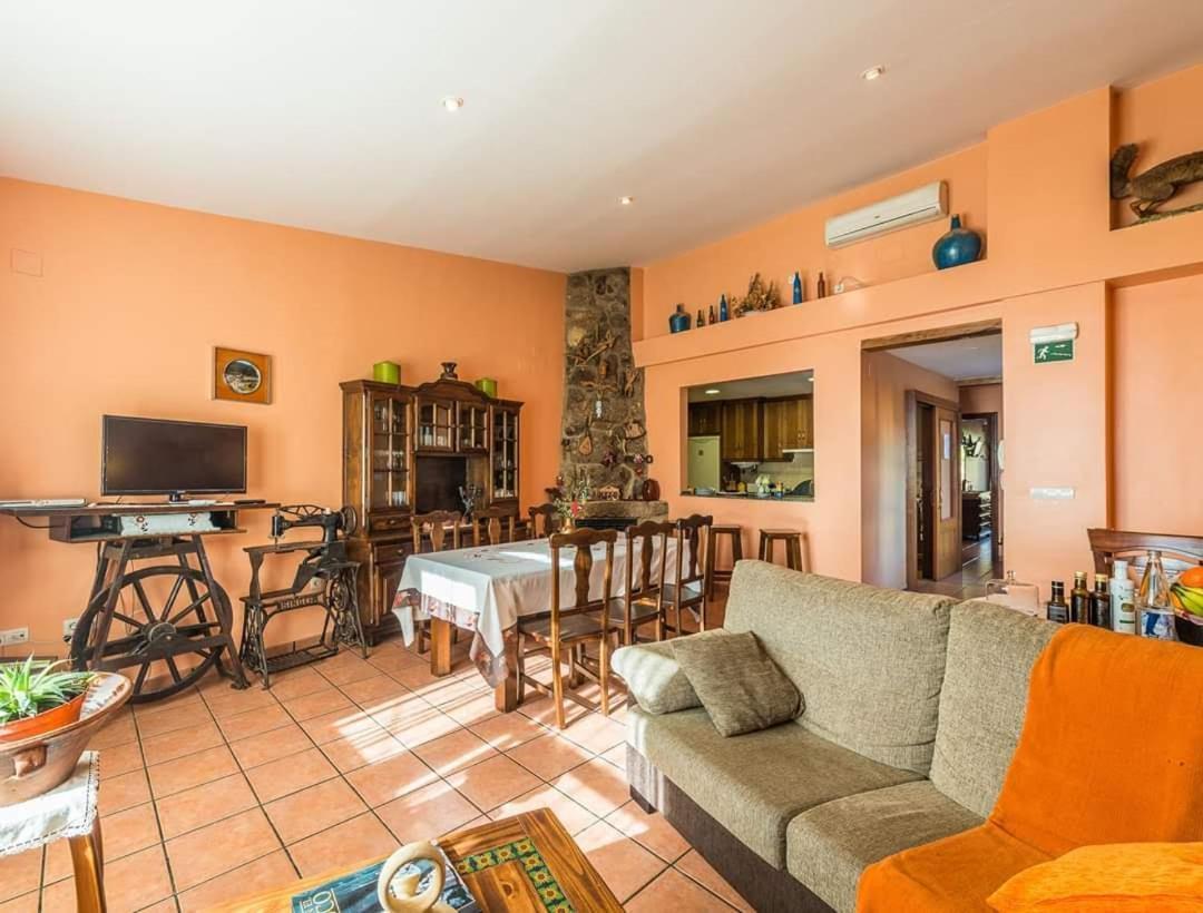 Apartamentos & Casa Rural Boada Con Jardin Interior Y Barbacoa Villamiel Exterior photo